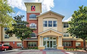 Studio 6 Suites Jacksonville Deerwood Park Fl